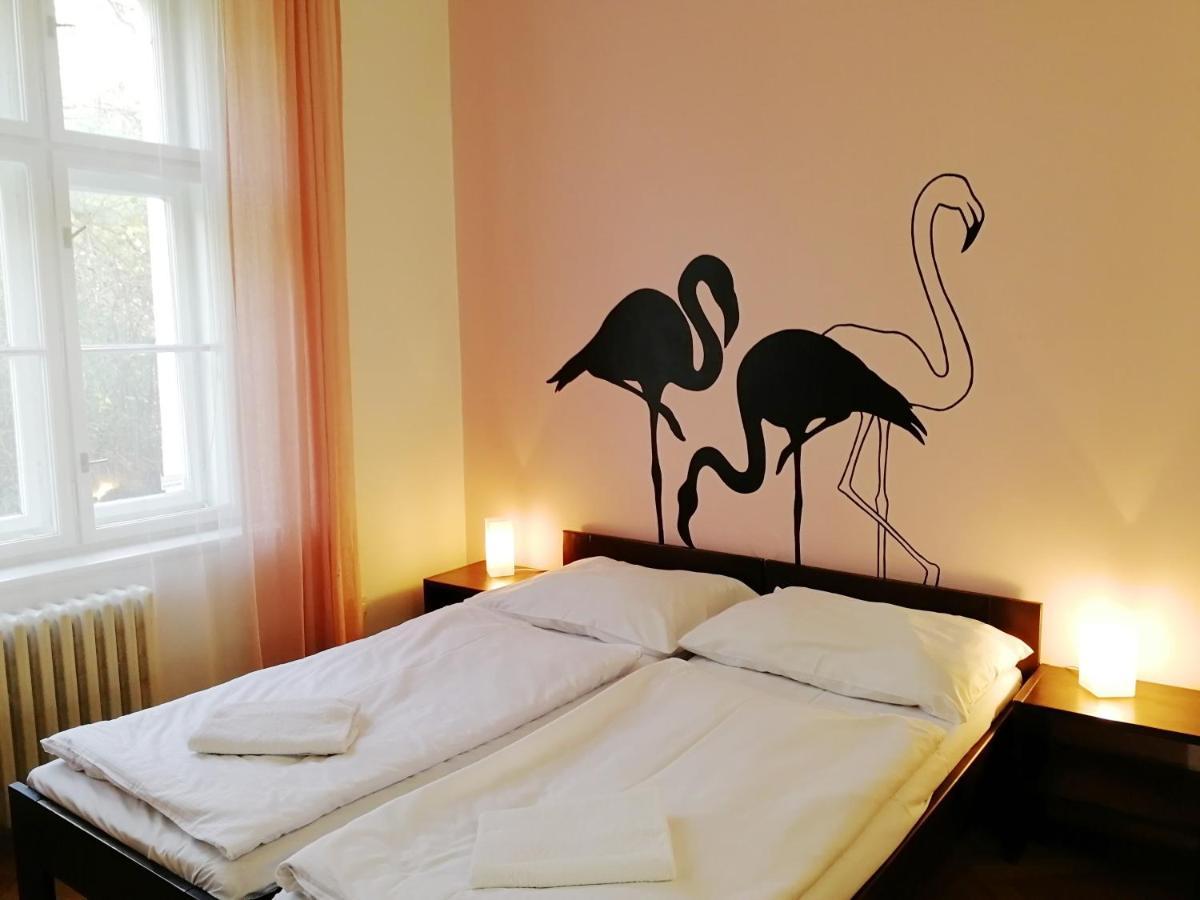 Flamingo Apartments Прага Экстерьер фото